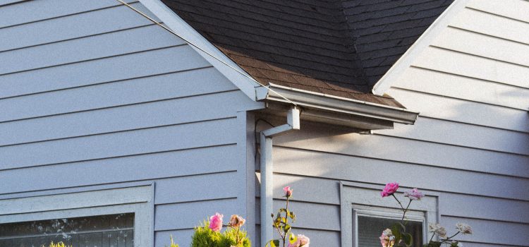 Is it Time to Re-Shingle Your Roof?